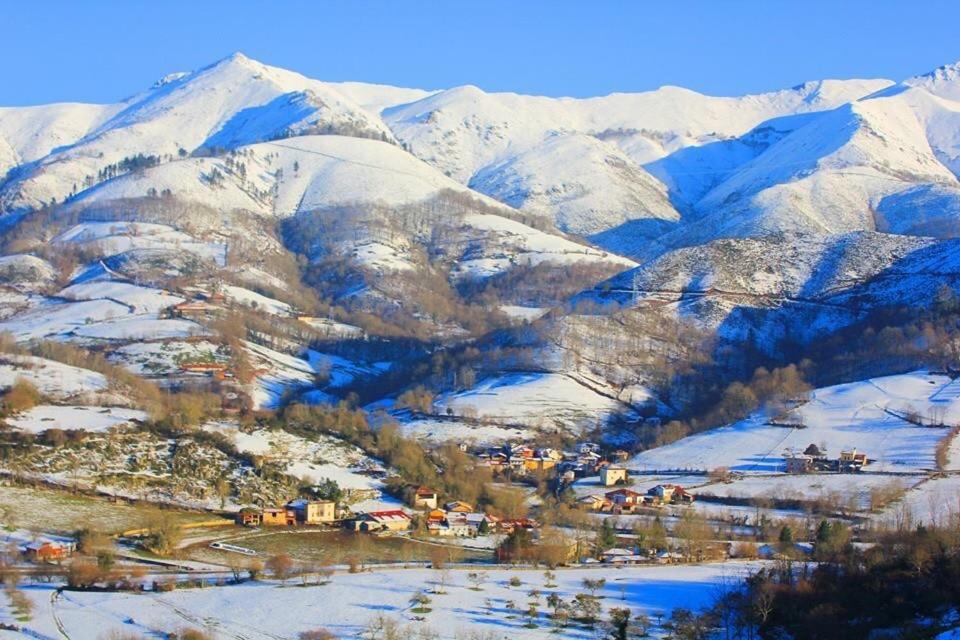 Posada El Pareon Сирвьелья Экстерьер фото